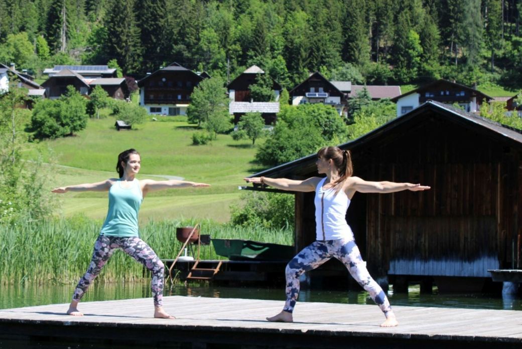Dynamisches Yoga und Wandern im Nationalpark
